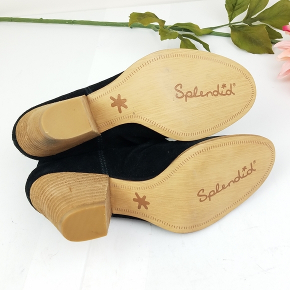 NWOB Splendid Black Suede Rodeo Bootie
Sz 8 - Picture 4 of 8